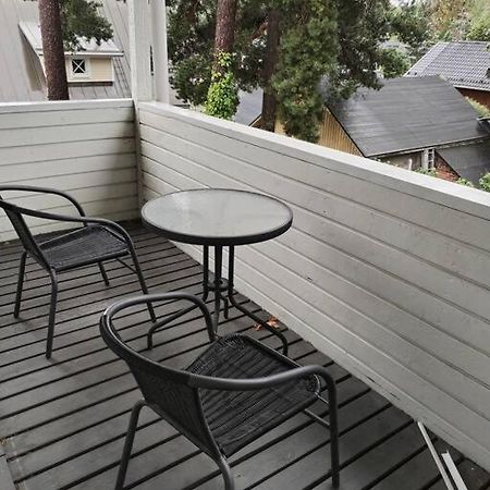 House With A Pool Near A Train Station Apartment Helsinki Exterior photo